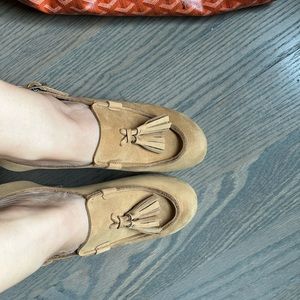 Brand new unworn No. 6 tassel clogs on high in fawn  nubuck